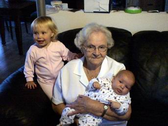 20.08.2006 - Langomma er på besøg. Hun er så hyggelig.